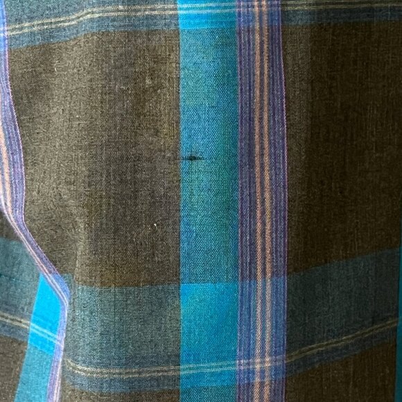Van Heusen Editions Plaid Long Sleeve Button Up Shirt Flat Hem Medium - Picture 9 of 9